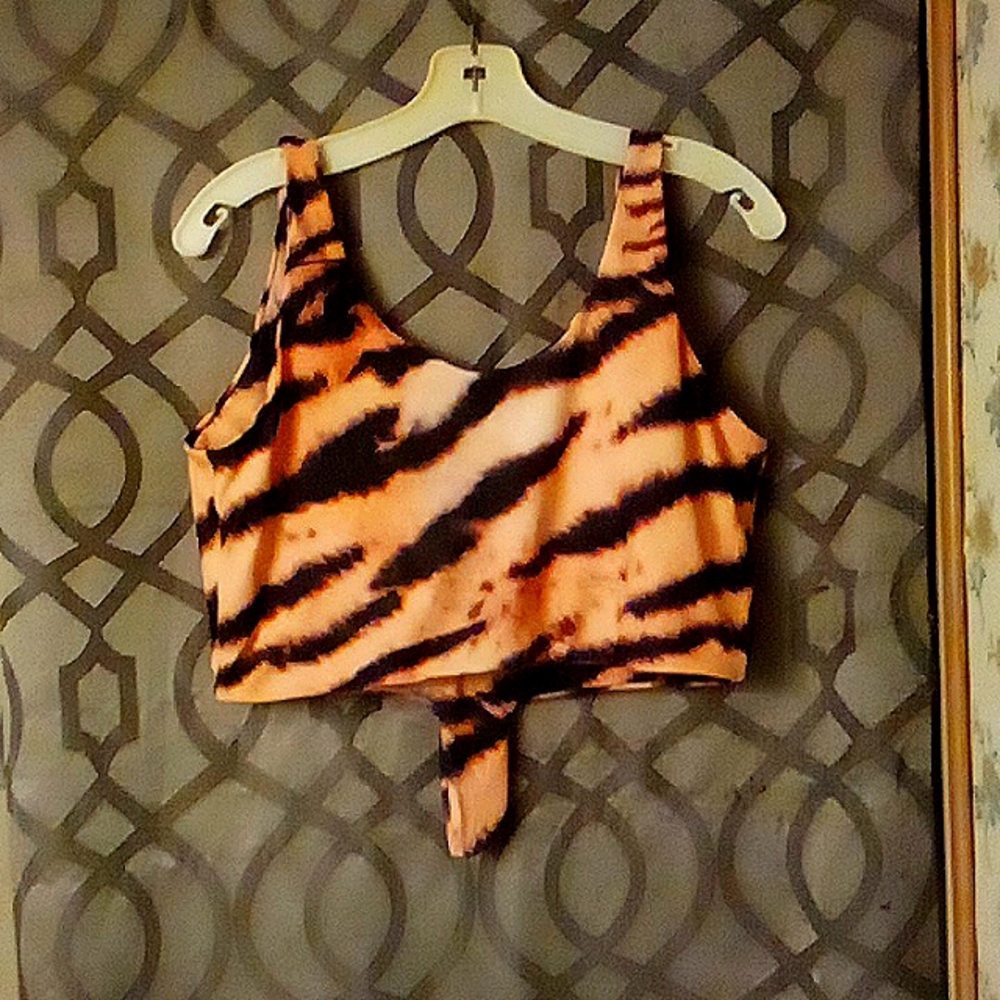 Women's shirts